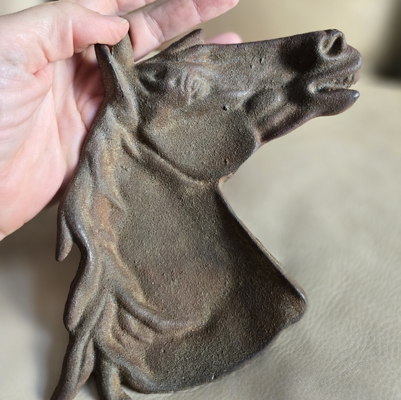 Vintage Cast Iron Horse Head Dish Ashtray Heavy Decor Western - Picture 6 of 7